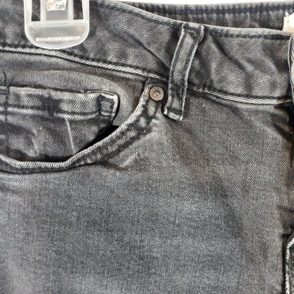 Forever 21 Womens Black Wash Skinny Leg Distressed Legs & Bottom Hem Jeans Sz 27 - Picture 6 of 11